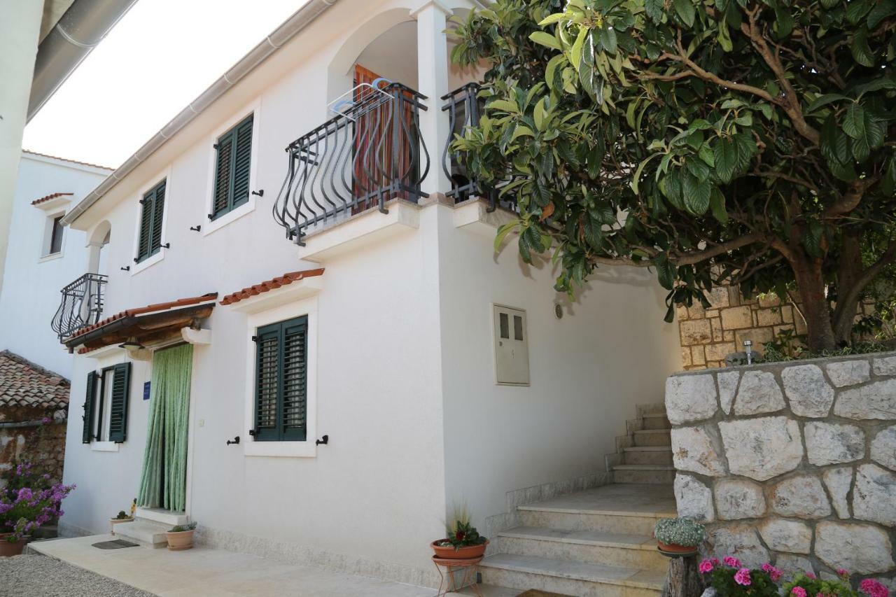 Apartments Tinka Brseč Exterior foto